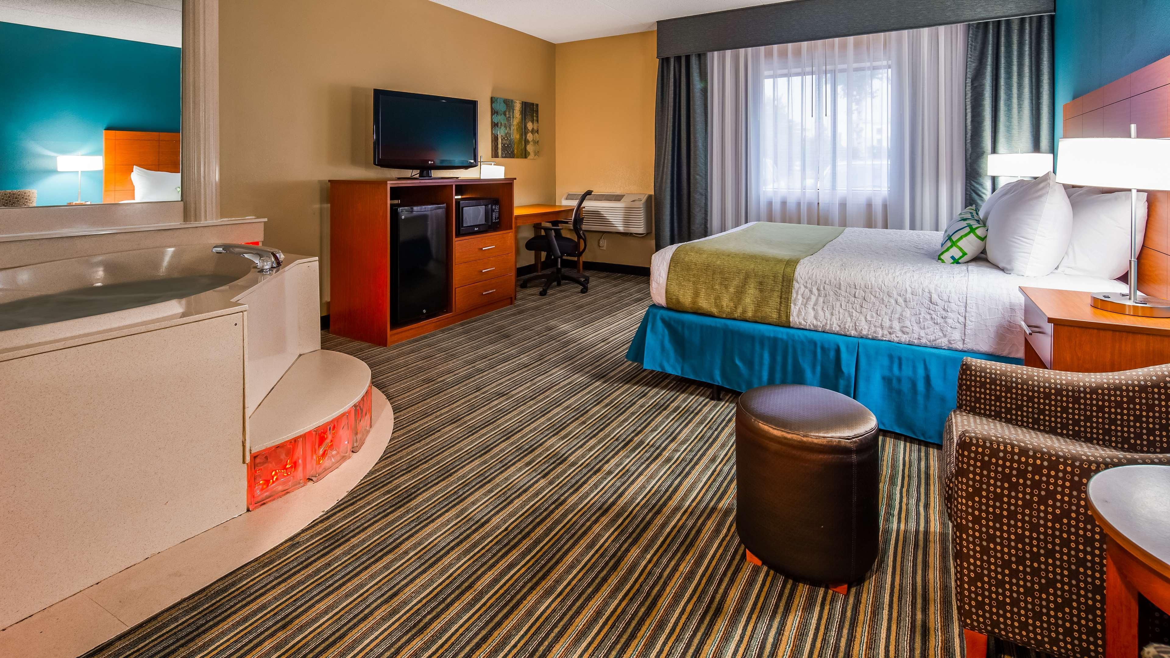 Best Western Warren Hotel Екстериор снимка