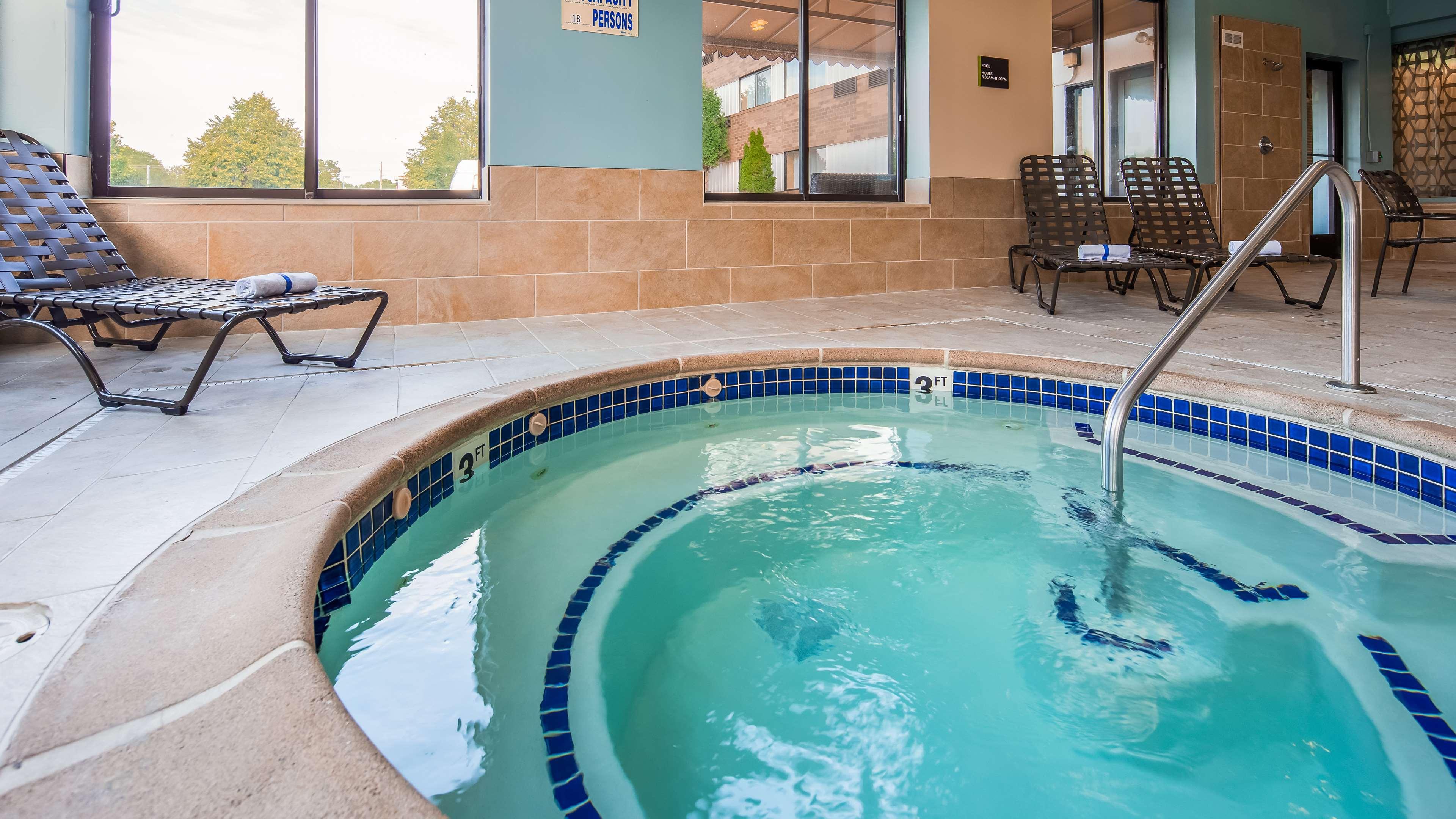 Best Western Warren Hotel Екстериор снимка
