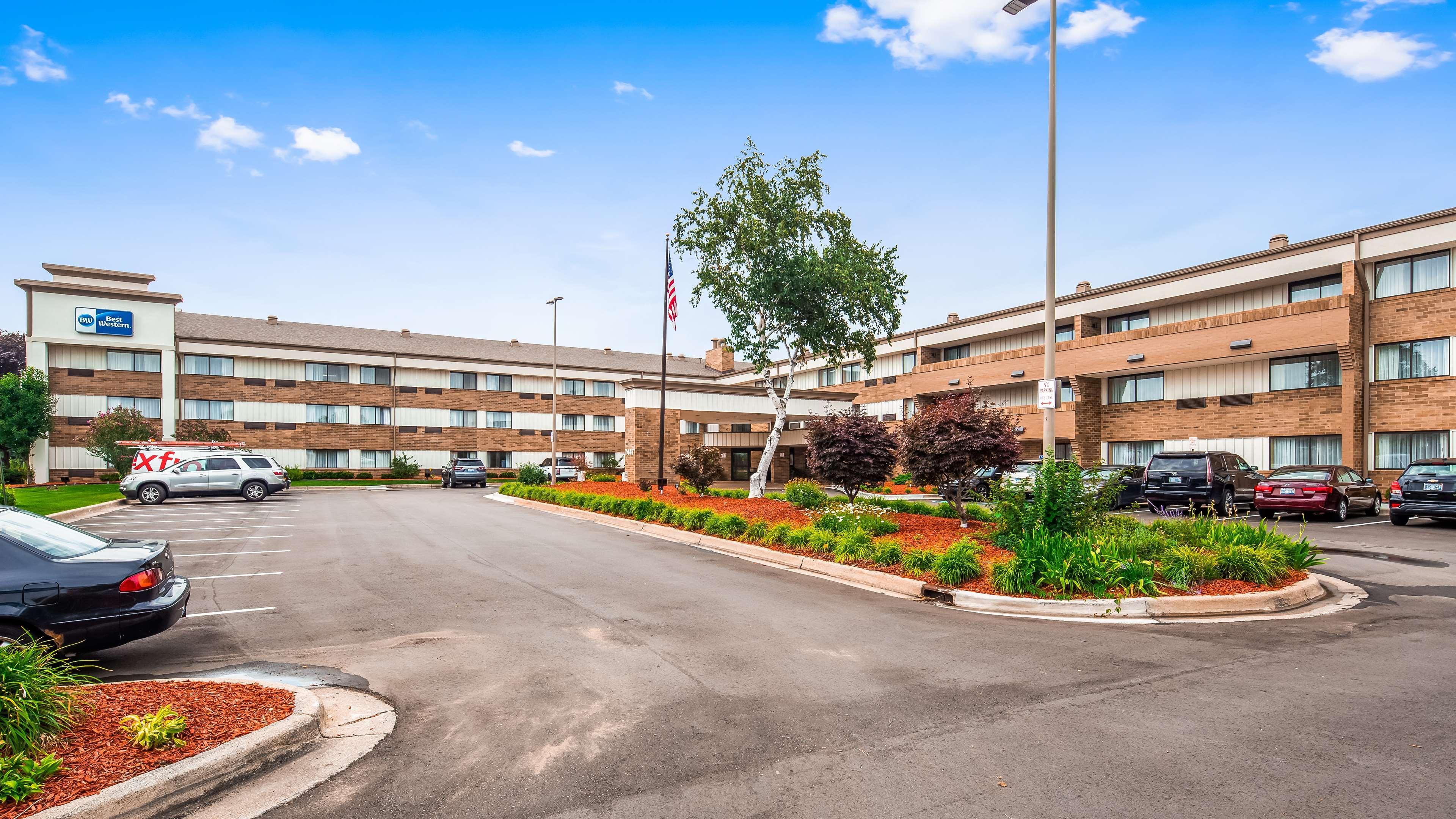 Best Western Warren Hotel Екстериор снимка